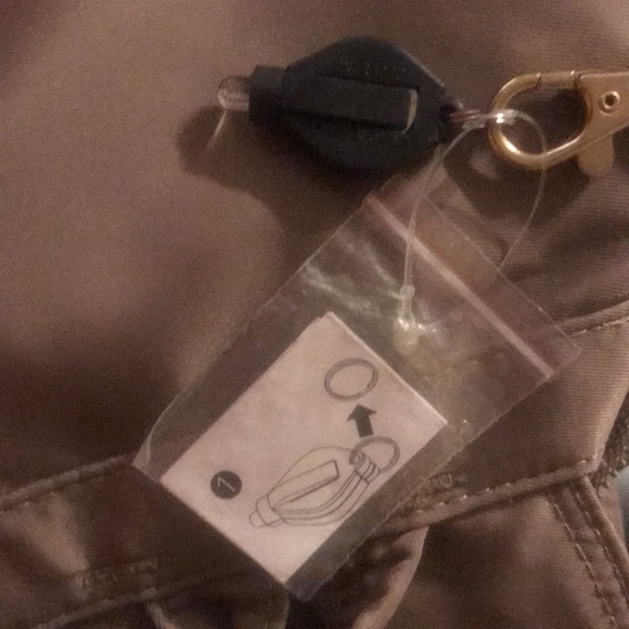 NWOT, Travelon Anti-theft RFID backpack . - Picture 12 of 14